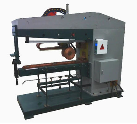 Các bể lưu trữ theo chiều dọc tự động và máy hàn cuộn hình vòng hình trụ, máy hàn cuộn cánh tay dài.