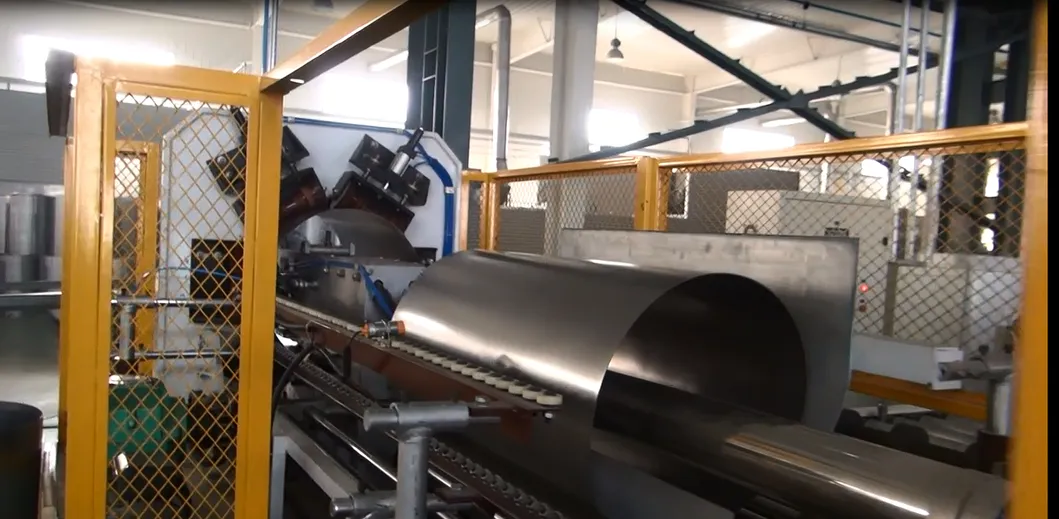 Máy hàn dây chuyền sản xuất trống thép 4